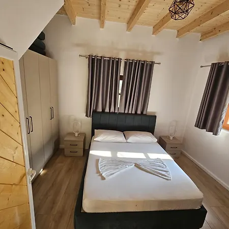 Privat bolig Pineside Himarë