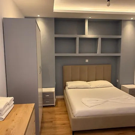 Pineside Homestay szállás *